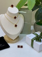 طقم فان كليف اكثر من لون