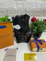 سلسال لويس فيتون