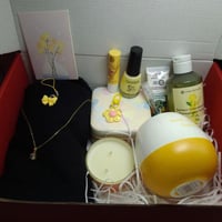 بكج الصفاء متميز بكوب اصفر الشتوي +صندوق شحن احمر