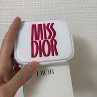 محفظة ميني مس ديور تحتوي على 3 عينات مختلفه مس ديو...