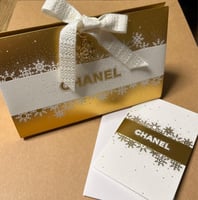 كيس صغير شانيل 22 في 14 عمق 7 سم بشكل مثلث