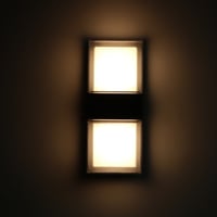 اضاءة جدارية خارجية ليد جهتين