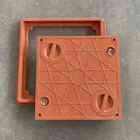 غطاء خزان فيبر 70 في 70 ملون