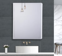 خزانة حائط بمرأة