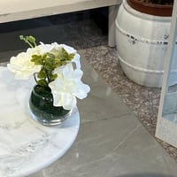 فازة ورد منسق