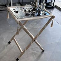 طاولة مخمل ضيافة