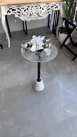 طاولة خدمة اكريلك قاعدة رخام الارتفاع 55سم القطر 3...