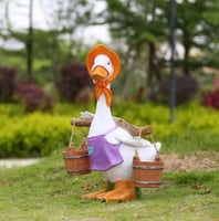 ديكور مجسم بطة