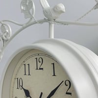 ساعة جدارية زاوية