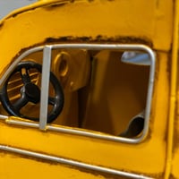 سيارة فوكس حديد انتك