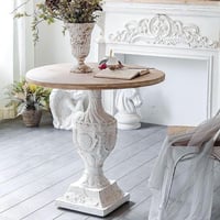 طاولة طراز روماني LAIKO