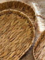 صواني خوص بيضاوية