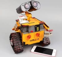 ديكور روبوت حديد انتيك