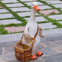 ديكور مجسم بطة