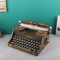 ديكور الة كاتبة حديد انتك