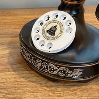 ديكور تلفون قديم سيراميك