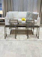 طقم طاولات دورين بتصميم يخطف الأنظار –شمباني 4 خدم...