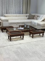 طقم طاولات ضيافة ارضي خشب بني زجاج بني