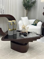 طاولة ضيافة بتصميم عصري