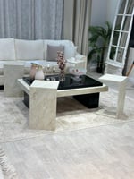 طقم طاولة ضيافة بتفاصيل رخامية – فخامة طبيعية من ت...