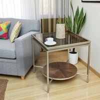 طاولة جانبية