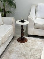 طقم طاولة خشب بسطح بديل رخام – تصميم فاخر وأنيق