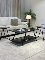 طقم طاولات أنيق بسطح زجاجي اسود ولمسات معدنية فاخر...