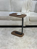 طاولة جانبية بتصميم عصري وأنيق من تودو