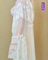 قميص نوم طويل مع روب للعروس