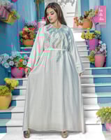 ثوب نسائي لون ابيض فتحة صدر V