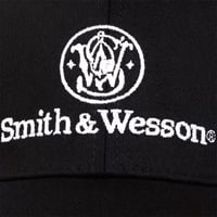 قبعة راس ( كاب ) مزين بشعار شركة سمث اند ويسون متو...