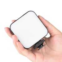 ‏إضاءة تصوير ابيض صغير قابل لاعادة الشحن