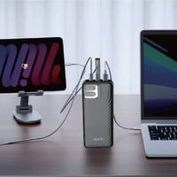 شاحن متنقل بقوة 30 ألف ملي أمبير مع شاشة عرض ذكية