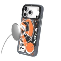 يونج كت - كفر بتصميم ملصقات التذاكر لآيفون 17 برو...