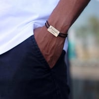 اسواره بالاسم والتاريخ حسب الطلب