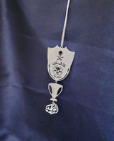 تعليقة سيارة الأهلي بالاسم مع شعار النادي وكأس الن...