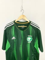 تيشيرت المنتخب السعودي الجديد لموسم 2023-2024 الأب...