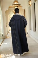 فروة شتوية رجالية جوخ – كحلي مع تقليم وفرو رمادي