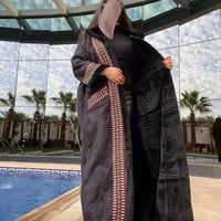 فروة شتوية نسائية مبطنة بالفرو بنقوش السدو دفء وفخ...