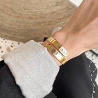 طقم نسائي أسواره وخاتم