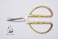 334 - مقص ورق ذهبي كبير رقم (1)