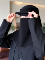 نقاب الغشوه وسط مايل (مبطن حرير اسود)