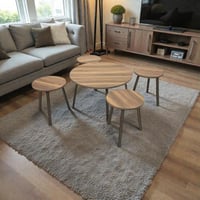 طقم طاولة ضيافة خشب بني مع 4 طاولات خدمة