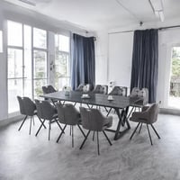 طاولة طعام سطح خشب رمادي 10 كراسي