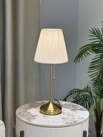 طقم اباجورة 2 حبة عمود مستقيم بلون ذهبي *LU