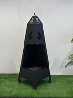 منقل شوي شكل هرم منقوش بعجلات متحركة winter