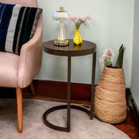 طاولة خدمة عصرية شكل دائري تدخل في الكنب لون أسود