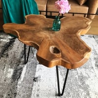 طاولة ضيافة خشب طبيعي مقاس كبير