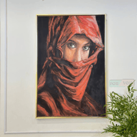 لوحة جدارية تجريدية مودرن سيدة الوشاح الأحمر 80x12...