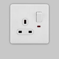 فيش ثلاثى مع مفتاح و لمبة اشارة 7×7 Parl